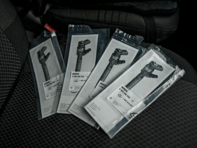 Синій Опель Віваро, об'ємом двигуна 1.9 л та пробігом 350 тис. км за 8300 $, фото 23 на Automoto.ua