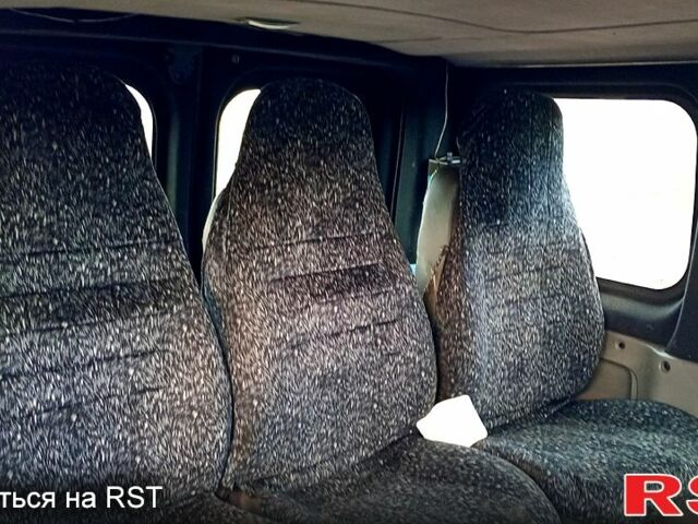 Синій Опель Віваро, об'ємом двигуна 1.9 л та пробігом 337 тис. км за 6400 $, фото 10 на Automoto.ua