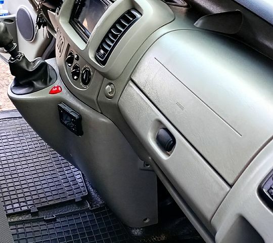 Синій Опель Віваро, об'ємом двигуна 1.9 л та пробігом 337 тис. км за 6400 $, фото 11 на Automoto.ua