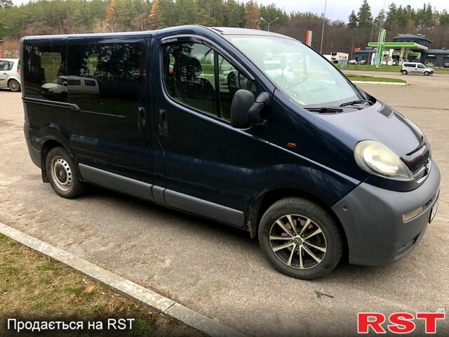 Синій Опель Віваро, об'ємом двигуна 19 л та пробігом 325 тис. км за 6200 $, фото 1 на Automoto.ua