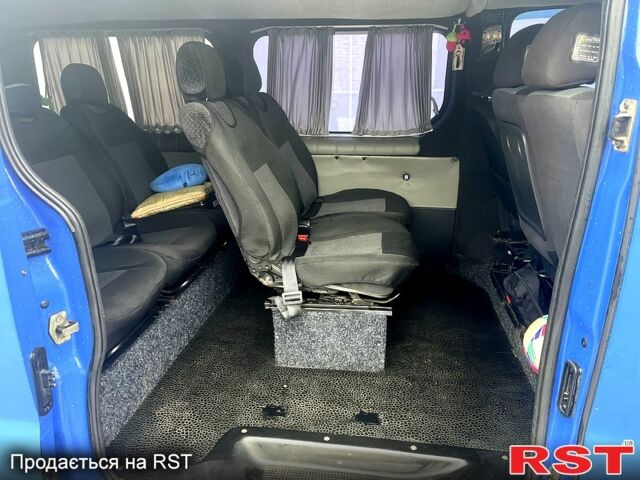 Синий Опель Виваро, объемом двигателя 25 л и пробегом 0 тыс. км за 9500 $, фото 5 на Automoto.ua