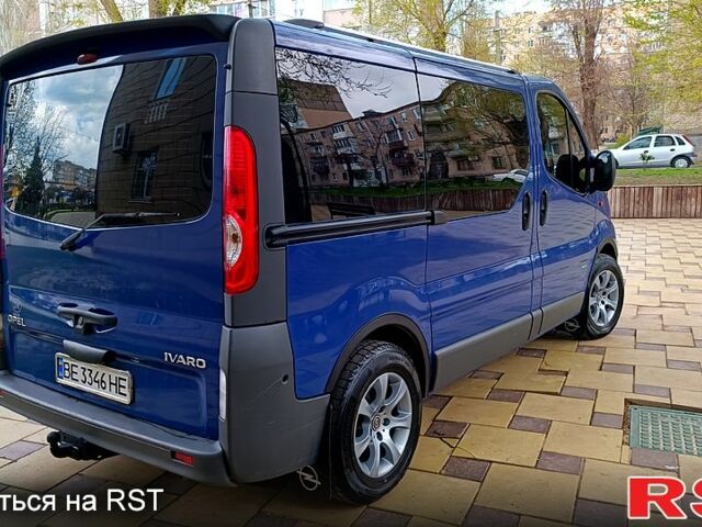 Синий Опель Виваро, объемом двигателя 2 л и пробегом 300 тыс. км за 8500 $, фото 4 на Automoto.ua