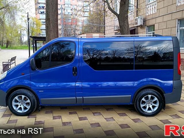 Синий Опель Виваро, объемом двигателя 2 л и пробегом 300 тыс. км за 8500 $, фото 9 на Automoto.ua