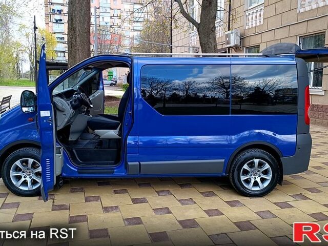 Синий Опель Виваро, объемом двигателя 2 л и пробегом 300 тыс. км за 8500 $, фото 7 на Automoto.ua