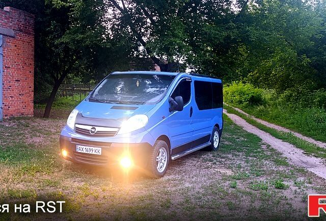 Синій Опель Віваро, об'ємом двигуна 2 л та пробігом 0 тис. км за 12000 $, фото 10 на Automoto.ua