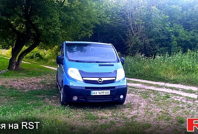 Синій Опель Віваро, об'ємом двигуна 2 л та пробігом 0 тис. км за 12000 $, фото 2 на Automoto.ua