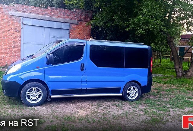 Синій Опель Віваро, об'ємом двигуна 2 л та пробігом 0 тис. км за 12000 $, фото 9 на Automoto.ua