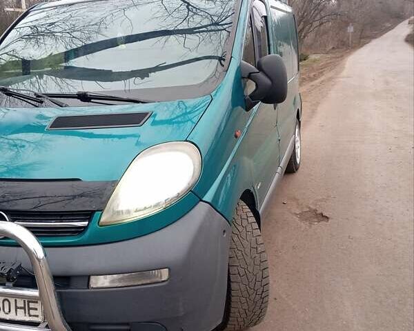 Зеленый Опель Виваро, объемом двигателя 1.87 л и пробегом 309 тыс. км за 5300 $, фото 3 на Automoto.ua