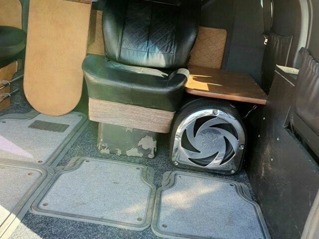 Зеленый Опель Виваро, объемом двигателя 1.9 л и пробегом 320 тыс. км за 7200 $, фото 2 на Automoto.ua