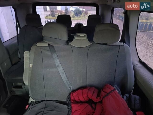 Зеленый Опель Виваро, объемом двигателя 1.9 л и пробегом 400 тыс. км за 4000 $, фото 5 на Automoto.ua