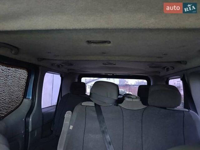 Зеленый Опель Виваро, объемом двигателя 1.9 л и пробегом 400 тыс. км за 4000 $, фото 6 на Automoto.ua