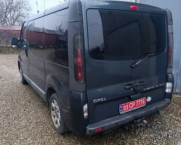 Зеленый Опель Виваро, объемом двигателя 1.9 л и пробегом 400 тыс. км за 4000 $, фото 3 на Automoto.ua