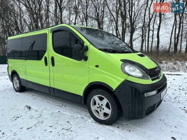 Зеленый Опель Виваро, объемом двигателя 1.9 л и пробегом 360 тыс. км за 6777 $, фото 4 на Automoto.ua