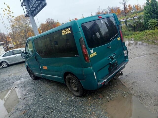 Зеленый Опель Виваро, объемом двигателя 2 л и пробегом 286 тыс. км за 1571 $, фото 1 на Automoto.ua