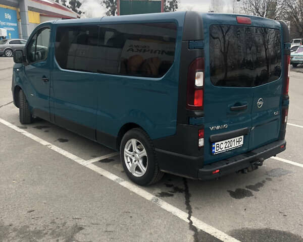 Зеленый Опель Виваро, объемом двигателя 1.6 л и пробегом 300 тыс. км за 14800 $, фото 5 на Automoto.ua