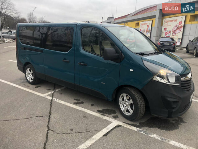 Зеленый Опель Виваро, объемом двигателя 1.6 л и пробегом 300 тыс. км за 14800 $, фото 1 на Automoto.ua
