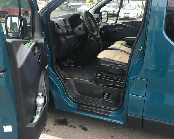 Зеленый Опель Виваро, объемом двигателя 1.6 л и пробегом 300 тыс. км за 14800 $, фото 9 на Automoto.ua