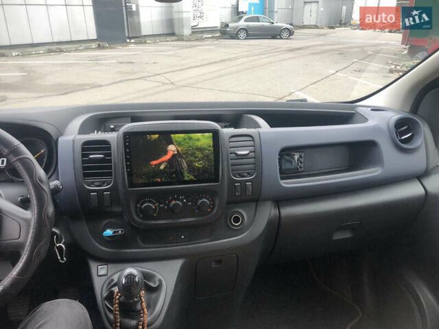 Зеленый Опель Виваро, объемом двигателя 1.6 л и пробегом 300 тыс. км за 14800 $, фото 17 на Automoto.ua