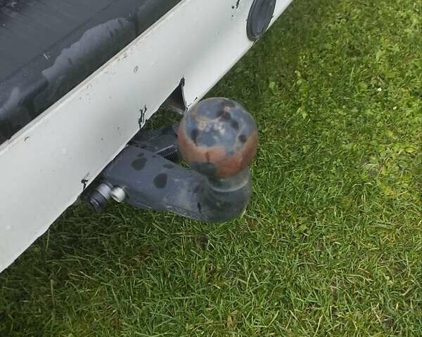 Белый Опель Зафира, объемом двигателя 1.8 л и пробегом 264 тыс. км за 2650 $, фото 10 на Automoto.ua