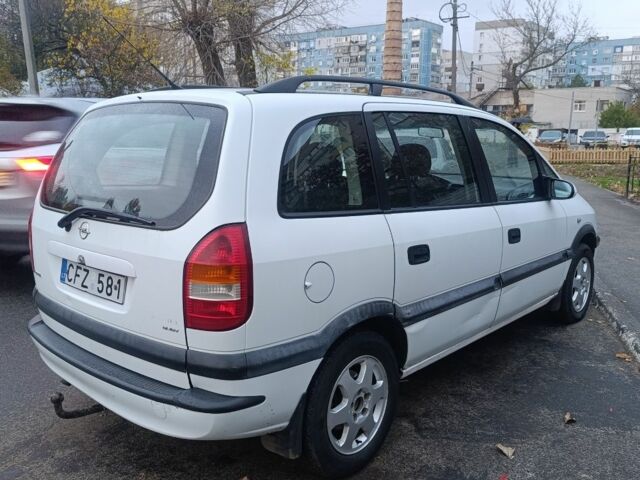 Белый Опель Зафира, объемом двигателя 2 л и пробегом 100 тыс. км за 1950 $, фото 2 на Automoto.ua