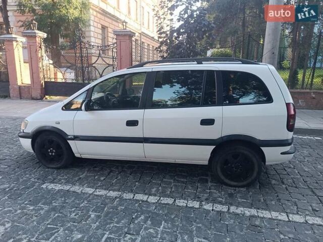 Опель Зафира 2000 в Черновцах на Automoto.ua Белый Опель Зафира, объемом двигателя 1.99 л и пробегом 200 тыс. км за 2399 $, фото 1 на Automoto.ua