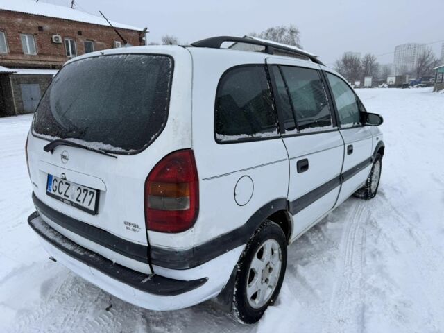 Белый Опель Зафира, объемом двигателя 2 л и пробегом 255 тыс. км за 1800 $, фото 4 на Automoto.ua