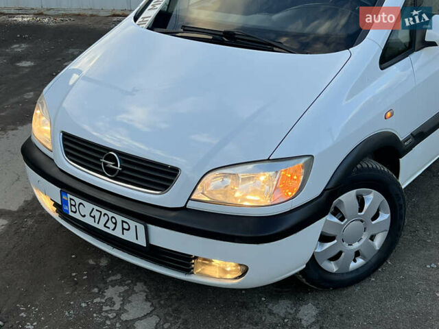Белый Опель Зафира, объемом двигателя 1.6 л и пробегом 316 тыс. км за 3650 $, фото 5 на Automoto.ua