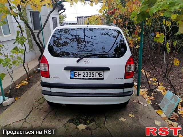 Белый Опель Зафира, объемом двигателя 1.6 л и пробегом 250 тыс. км за 4500 $, фото 5 на Automoto.ua