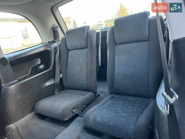 Белый Опель Зафира, объемом двигателя 1.6 л и пробегом 316 тыс. км за 3650 $, фото 43 на Automoto.ua