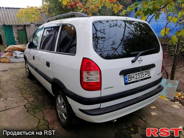Белый Опель Зафира, объемом двигателя 1.6 л и пробегом 250 тыс. км за 4500 $, фото 3 на Automoto.ua