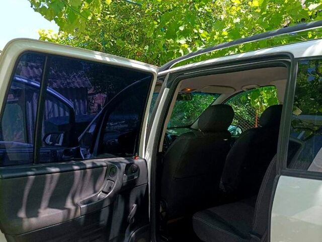 Белый Опель Зафира, объемом двигателя 1.6 л и пробегом 250 тыс. км за 4500 $, фото 6 на Automoto.ua