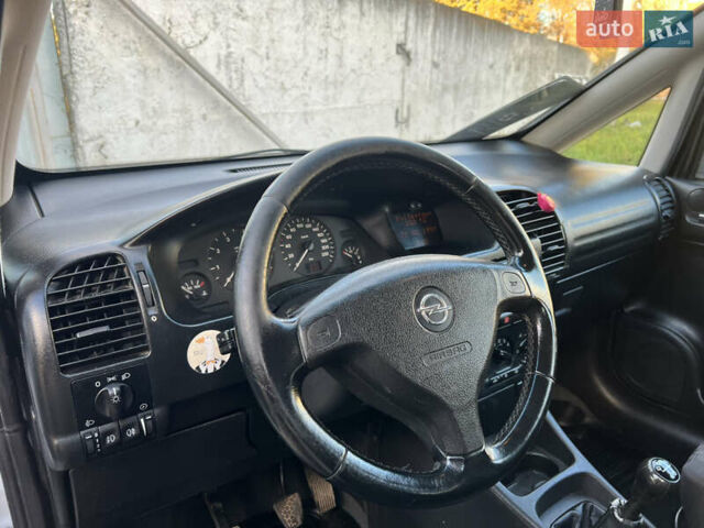 Белый Опель Зафира, объемом двигателя 1.6 л и пробегом 316 тыс. км за 3650 $, фото 34 на Automoto.ua