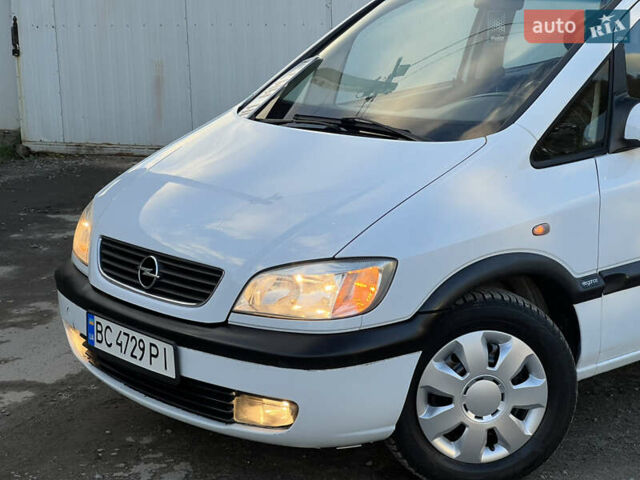 Белый Опель Зафира, объемом двигателя 1.6 л и пробегом 316 тыс. км за 3650 $, фото 3 на Automoto.ua