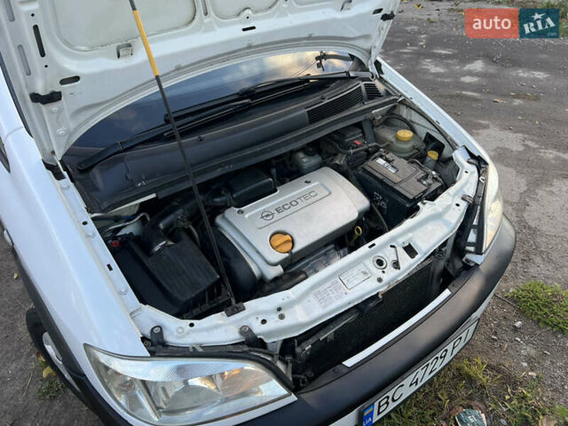 Белый Опель Зафира, объемом двигателя 1.6 л и пробегом 316 тыс. км за 3650 $, фото 47 на Automoto.ua