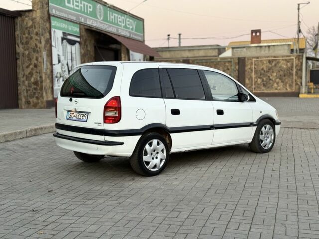 Белый Опель Зафира, объемом двигателя 2 л и пробегом 299 тыс. км за 1999 $, фото 2 на Automoto.ua
