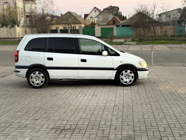 Белый Опель Зафира, объемом двигателя 2 л и пробегом 299 тыс. км за 1999 $, фото 6 на Automoto.ua