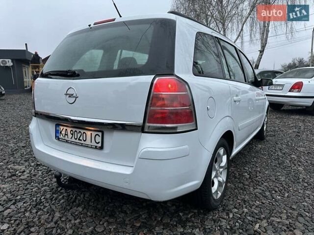 Білий Опель Зафіра, об'ємом двигуна 1.6 л та пробігом 312 тис. км за 5700 $, фото 3 на Automoto.ua