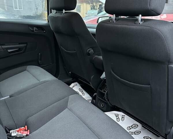Білий Опель Зафіра, об'ємом двигуна 1.6 л та пробігом 312 тис. км за 5700 $, фото 17 на Automoto.ua