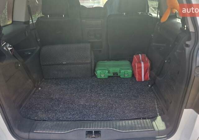 Белый Опель Зафира, объемом двигателя 1.91 л и пробегом 257 тыс. км за 6200 $, фото 8 на Automoto.ua