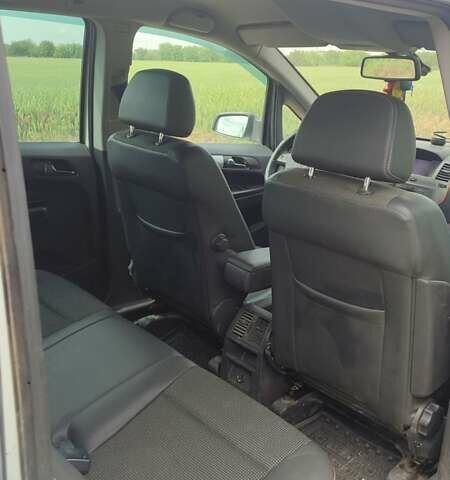 Білий Опель Зафіра, об'ємом двигуна 1.9 л та пробігом 313 тис. км за 4500 $, фото 10 на Automoto.ua