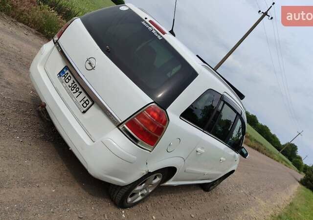 Білий Опель Зафіра, об'ємом двигуна 1.9 л та пробігом 313 тис. км за 4500 $, фото 5 на Automoto.ua