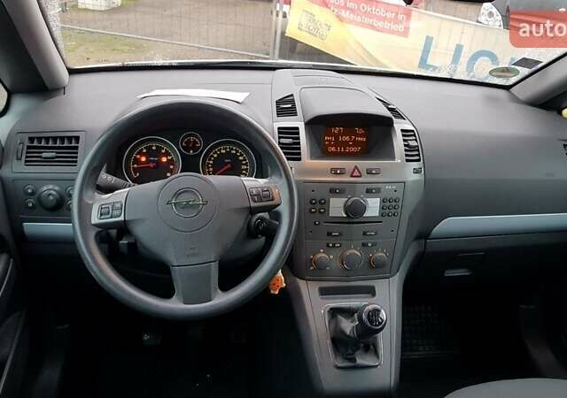 Білий Опель Зафіра, об'ємом двигуна 1.6 л та пробігом 135 тис. км за 5700 $, фото 2 на Automoto.ua