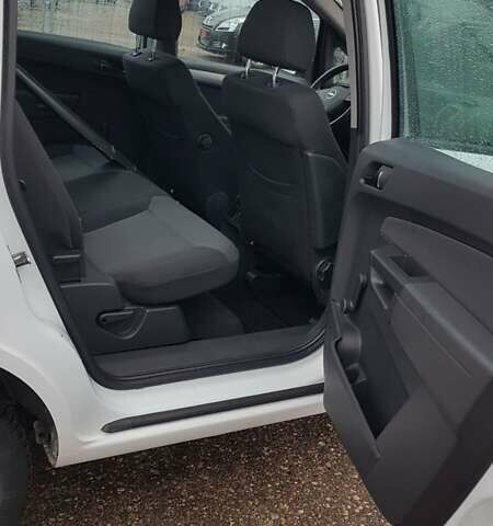 Білий Опель Зафіра, об'ємом двигуна 1.6 л та пробігом 135 тис. км за 5700 $, фото 20 на Automoto.ua