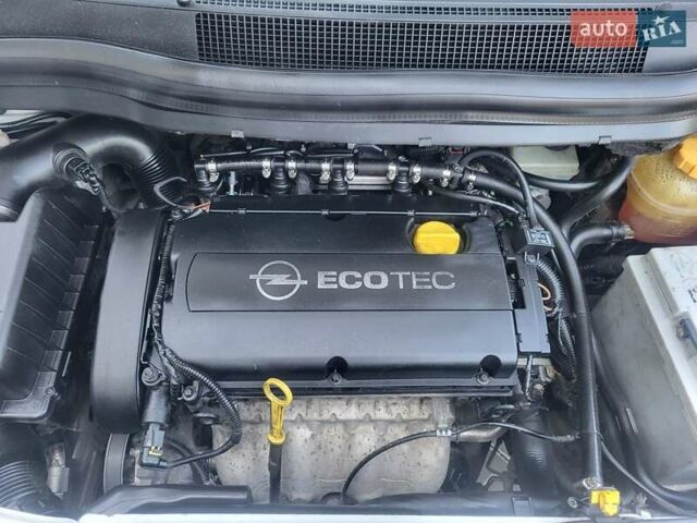 Опель Зафира 2008 в Хмельницком на Automoto.ua Белый Опель Зафира, объемом двигателя 1.8 л и пробегом 298 тыс. км за 5600 $, фото 108 на Automoto.ua