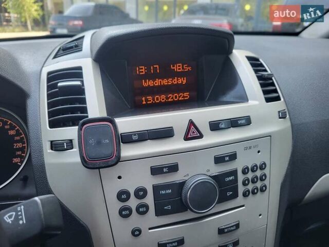 Опель Зафира 2008 в Хмельницком на Automoto.ua Белый Опель Зафира, объемом двигателя 1.8 л и пробегом 298 тыс. км за 5600 $, фото 119 на Automoto.ua