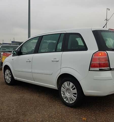 Белый Опель Зафира, объемом двигателя 1.6 л и пробегом 135 тыс. км за 5999 $, фото 10 на Automoto.ua