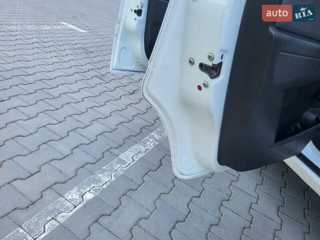 Опель Зафира 2008 в Хмельницком на Automoto.ua Белый Опель Зафира, объемом двигателя 1.8 л и пробегом 298 тыс. км за 5600 $, фото 83 на Automoto.ua