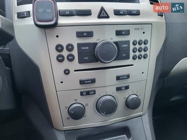 Опель Зафира 2008 в Хмельницком на Automoto.ua Белый Опель Зафира, объемом двигателя 1.8 л и пробегом 298 тыс. км за 5600 $, фото 117 на Automoto.ua