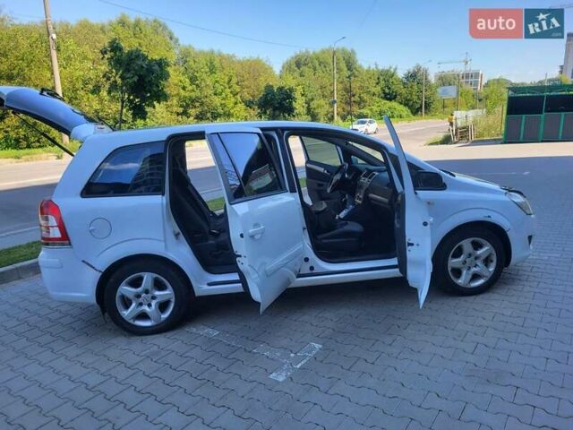 Опель Зафира 2008 в Хмельницком на Automoto.ua Белый Опель Зафира, объемом двигателя 1.8 л и пробегом 298 тыс. км за 5600 $, фото 61 на Automoto.ua