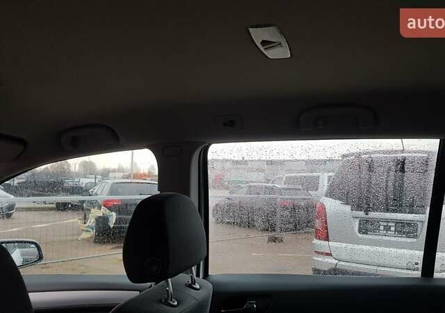 Белый Опель Зафира, объемом двигателя 1.6 л и пробегом 135 тыс. км за 5999 $, фото 16 на Automoto.ua